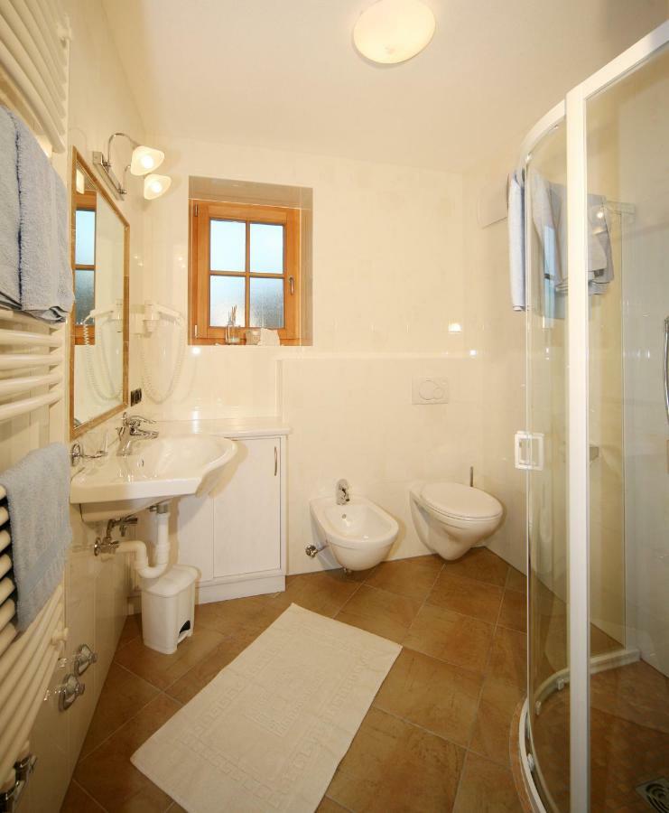 Villa Ciasa Medalghes à San Martino in Badia Extérieur photo