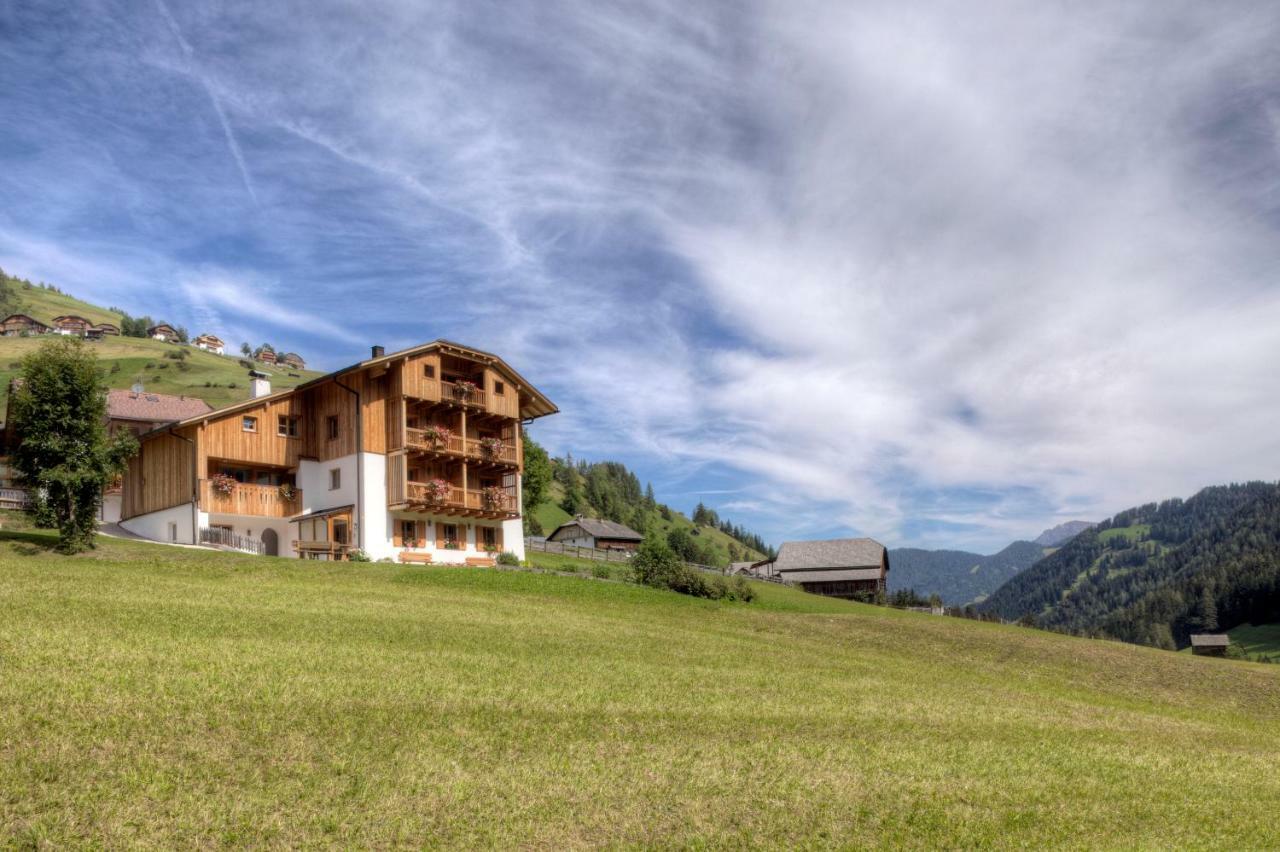 Villa Ciasa Medalghes à San Martino in Badia Extérieur photo